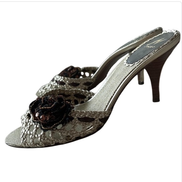 j.vince Shoes - J. Vincent Cream Metallic Silver Woven Mule Heels – Size 8